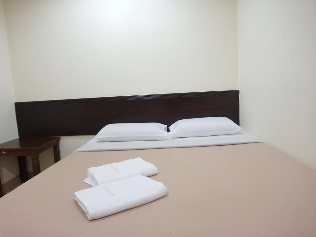 Sunnie Hotel Джохор-Бару Номер фото