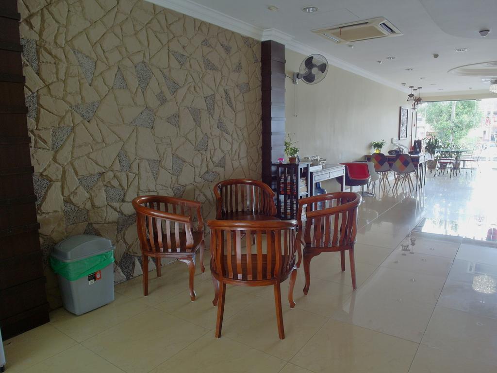 Sunnie Hotel Джохор-Бару Экстерьер фото
